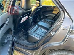 کرایسلەر 300